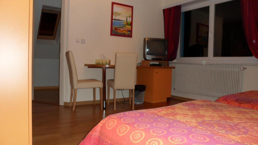 Bed and Breakfast La Maison Bleue Dieffenbach-au-Val Zimmer foto